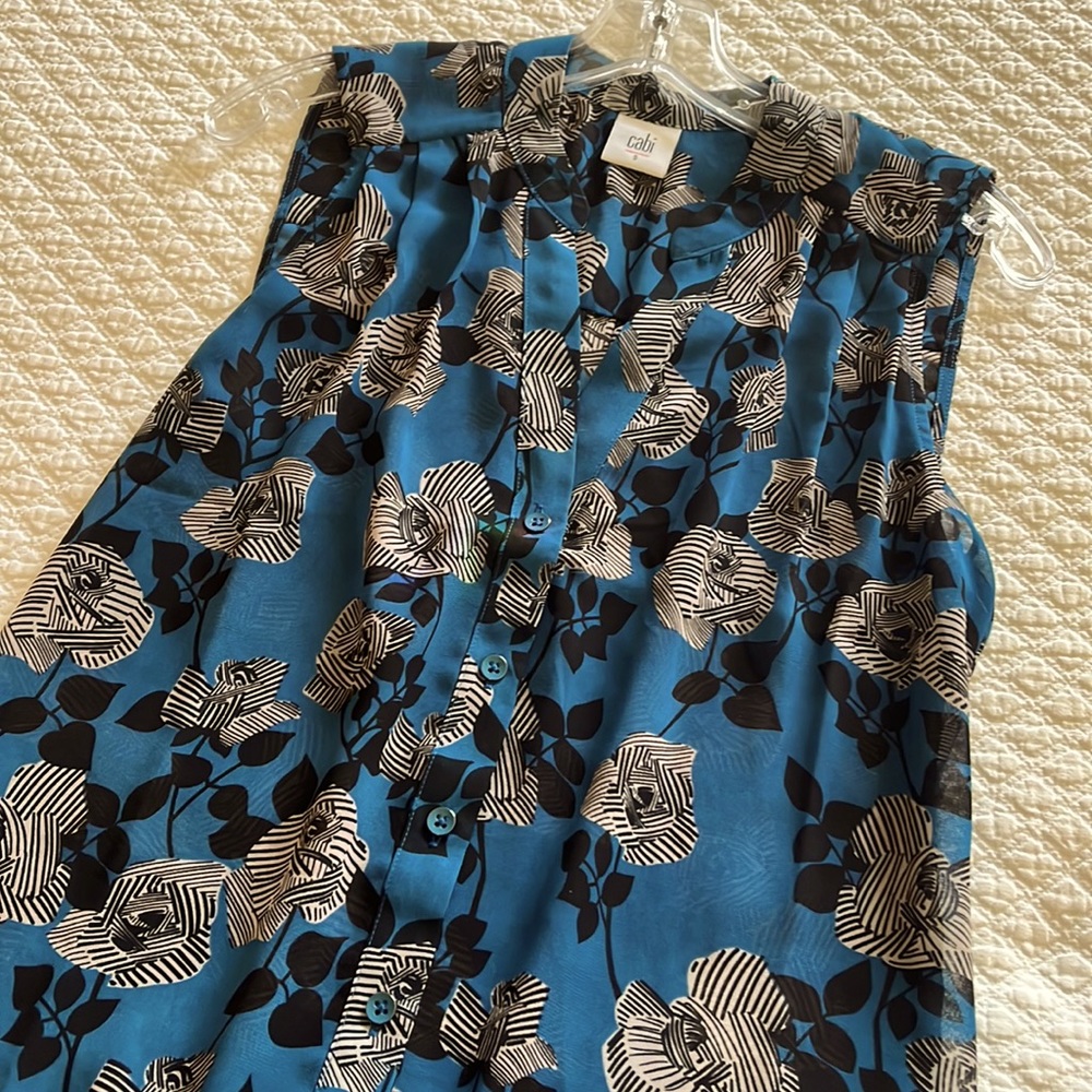 Worn once Cabi sleeveless top
